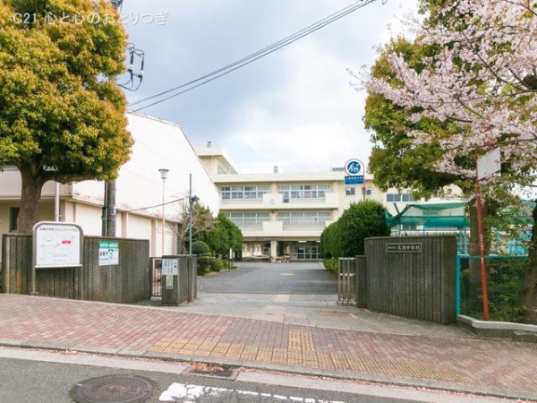 横浜市戸塚区名瀬町 新築戸建 全2棟 1号棟(横浜市立名瀬中学校)