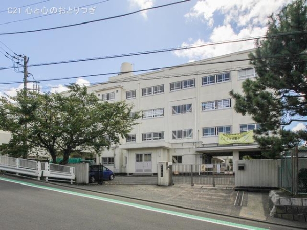 横浜市青葉区もえぎ野 新築分譲住宅(横浜市立もえぎ野小学校)