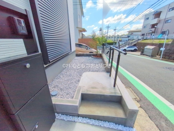 横浜市青葉区もえぎ野　新築分譲住宅