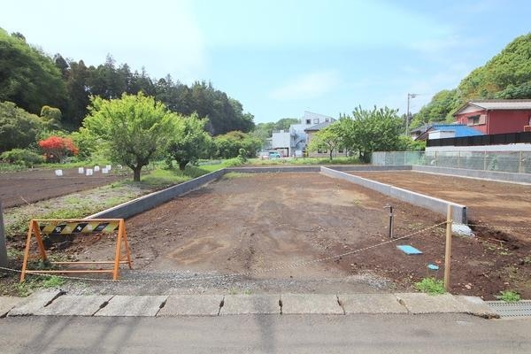 座間市栗原　建築条件なし売地　A区画