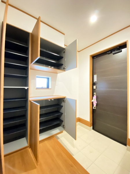 綾瀬市深谷中6丁目 新築戸建 全5棟 B号棟(収納)