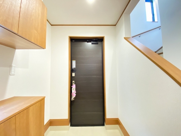 綾瀬市深谷中6丁目 新築戸建 全5棟 B号棟(玄関)