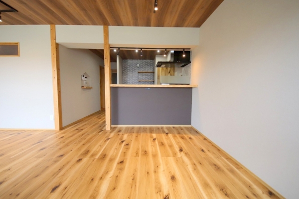 東建座間ハイツ４号棟東館