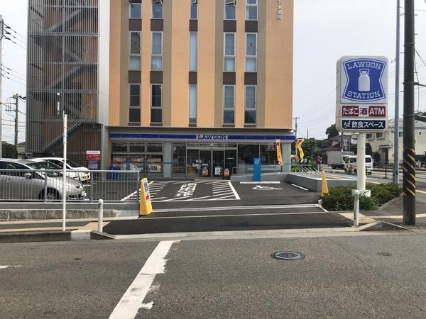 座間市緑ケ丘2丁目の土地(ローソン座間市役所前店)