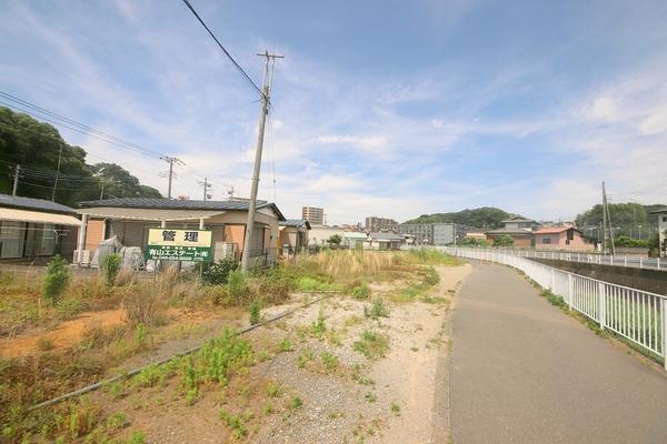 座間市南栗原３丁目の土地