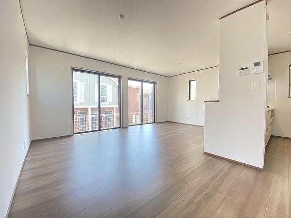 藤沢市打戻　新築戸建　全３棟　３号棟