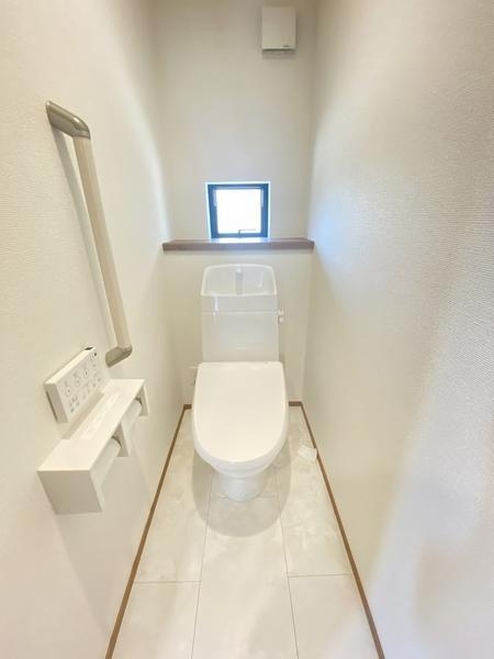 藤沢市打戻　新築戸建　全３棟　２号棟