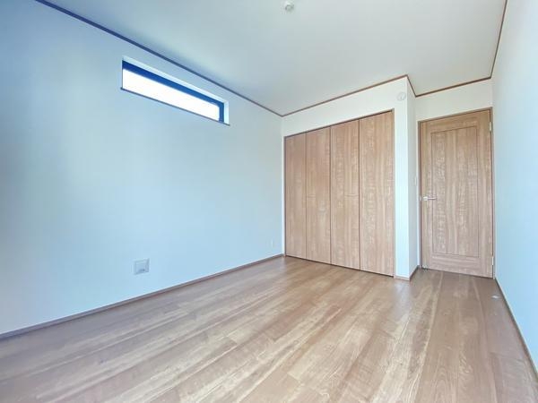 藤沢市打戻　新築戸建　全３棟　２号棟