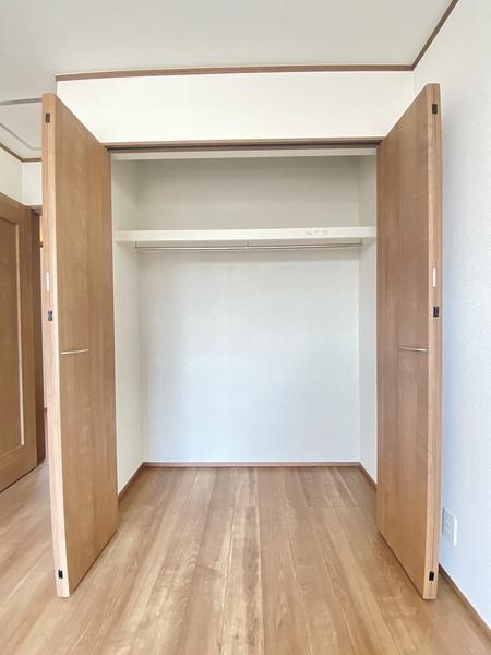 藤沢市打戻　新築戸建　全３棟　２号棟