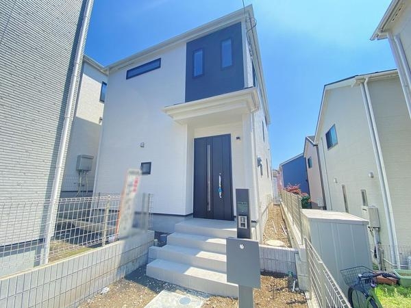 藤沢市打戻　新築戸建　全３棟　２号棟