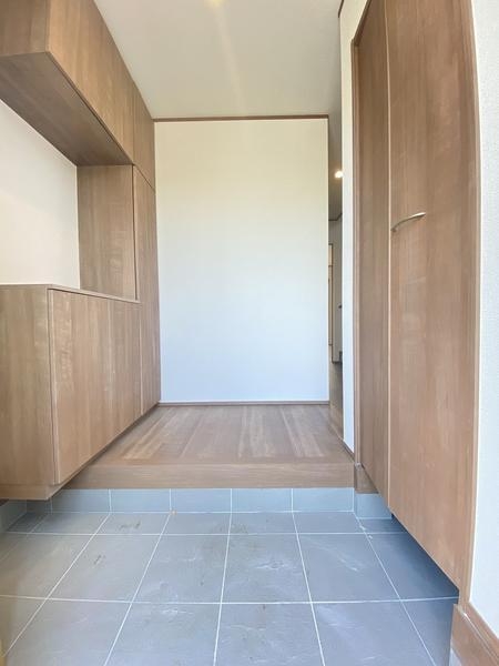 藤沢市打戻　新築戸建　全３棟　１号棟