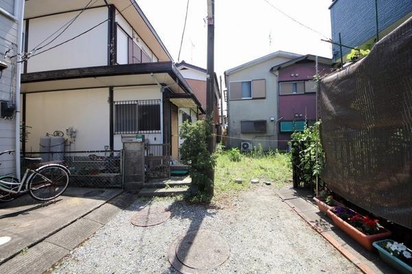 座間市ひばりが丘３丁目の土地