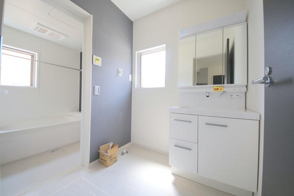 座間市入谷西3丁目3期　新築分譲住宅　2号棟