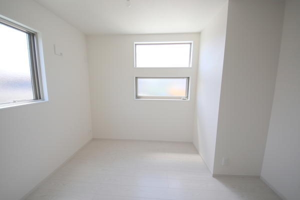 座間市入谷西3丁目3期　新築分譲住宅　2号棟