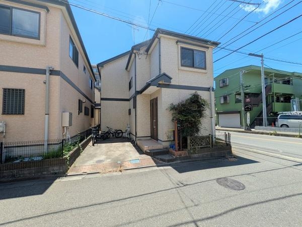 座間市ひばりが丘４丁目の中古一戸建て