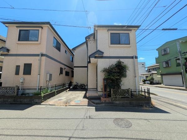 座間市ひばりが丘４丁目の中古一戸建て