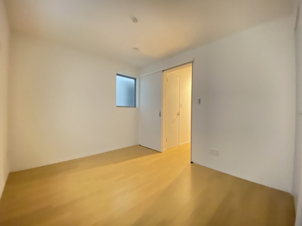 横浜市戸塚区名瀬町 新築戸建 全3棟 3号棟(子供部屋)