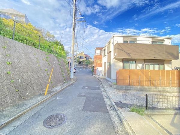 横浜市瀬谷区橋戸１丁目　新築戸建　全２棟　B号棟