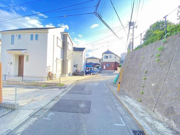 横浜市瀬谷区橋戸１丁目　新築戸建　全２棟　B号棟