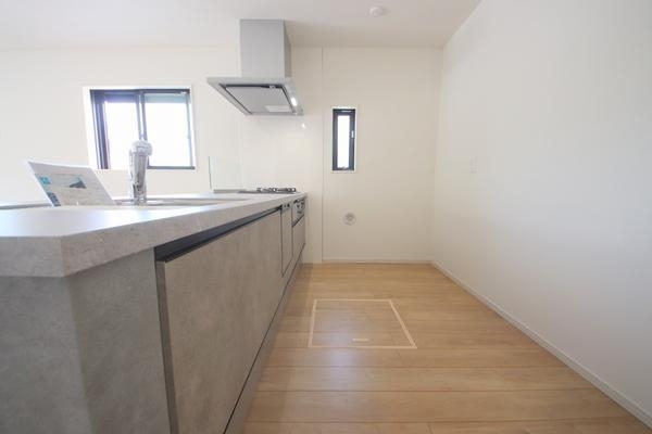 座間市座間1丁目3期 新築分譲住宅 1号棟(キッチン)