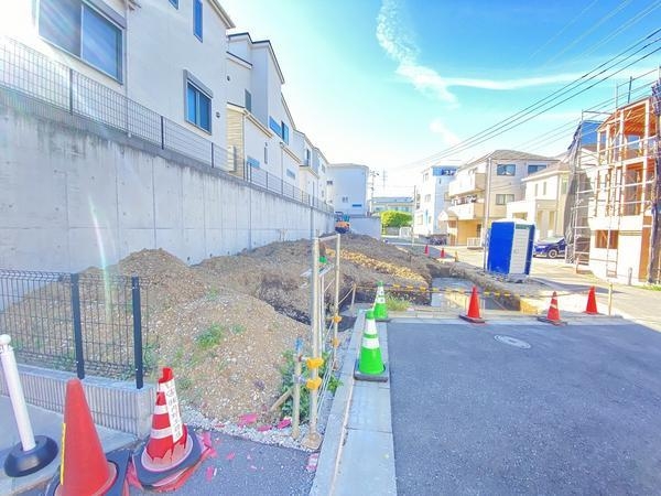 横浜市戸塚区上矢部町　新築戸建　全３棟　２号棟