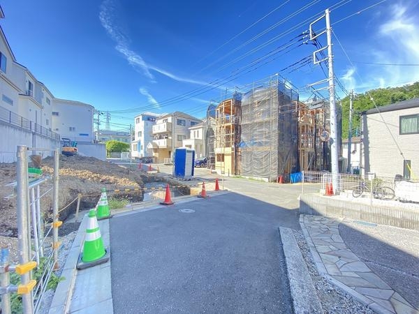 横浜市戸塚区上矢部町　新築戸建　全３棟　２号棟