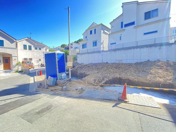 横浜市戸塚区上矢部町　新築戸建　全３棟　２号棟