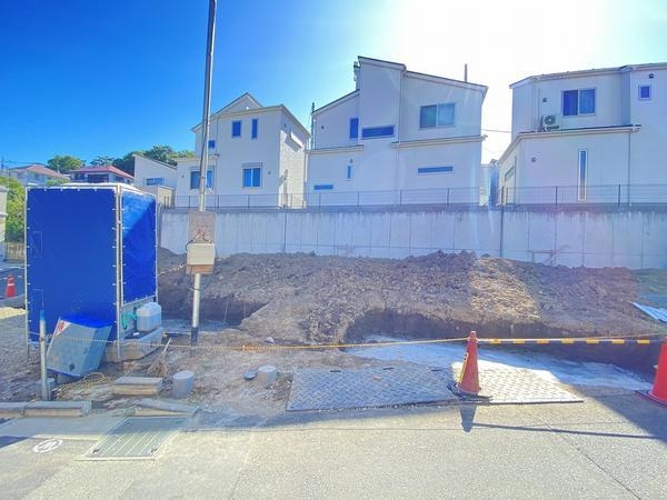 横浜市戸塚区上矢部町　新築戸建　全３棟　２号棟