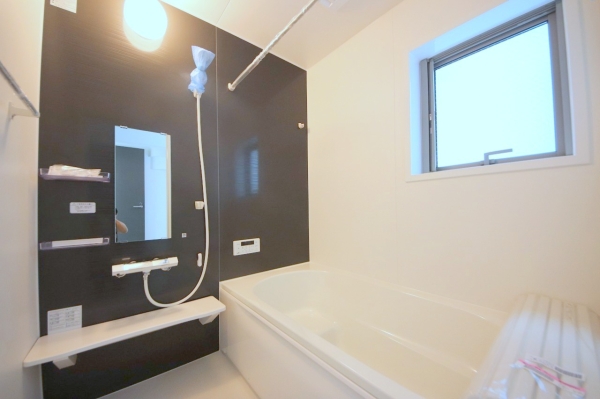 座間市緑ケ丘5丁目　新築分譲住宅　2号棟