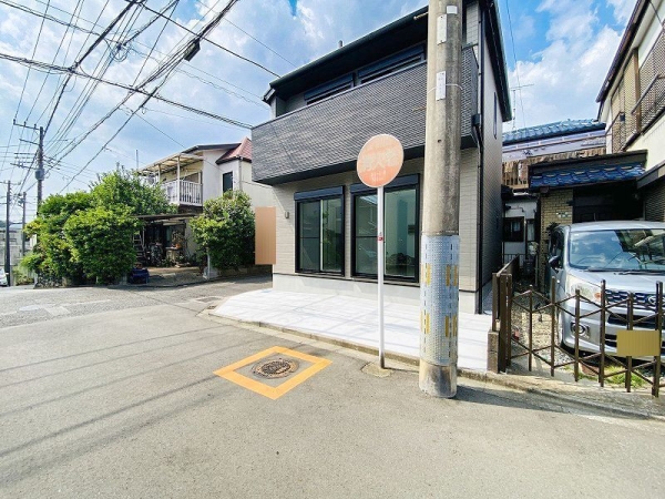 大和市上草柳8丁目 新築分譲住宅(前面道路含む現地写真)