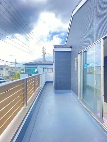 藤沢市高倉　新築戸建　全３棟　１号棟