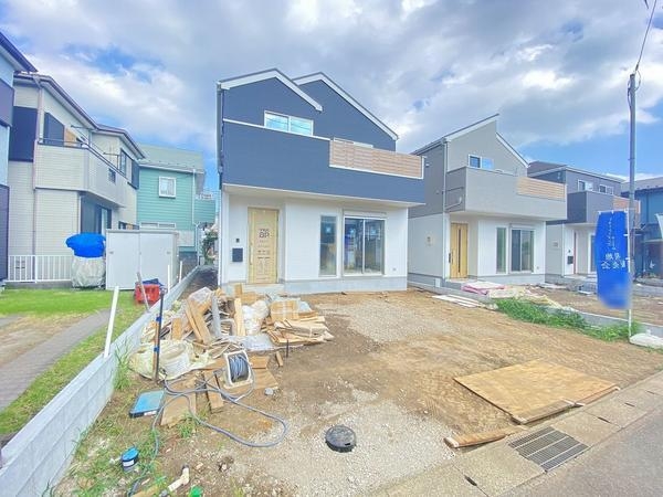 藤沢市高倉　新築戸建　全３棟　１号棟