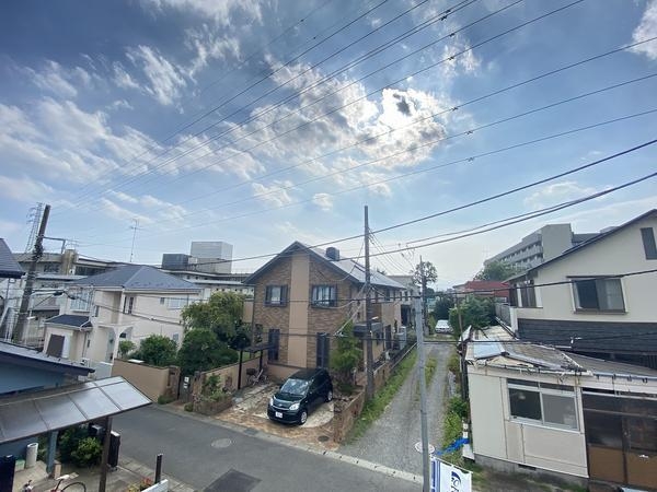 藤沢市高倉　新築戸建　全３棟　２号棟