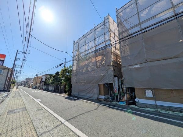 大和市南林間1丁目 新築分譲住宅 2号棟(前面道路含む現地写真)