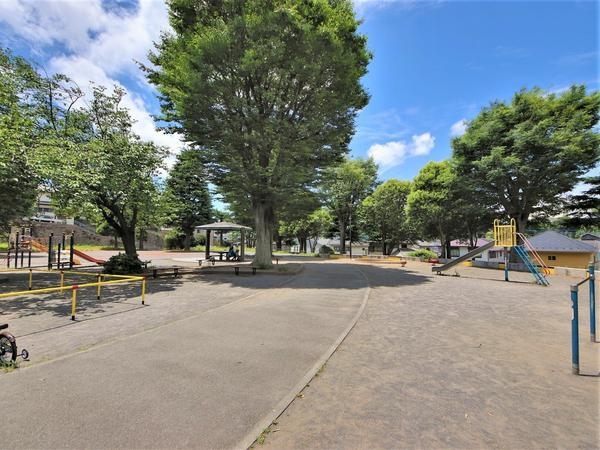 横浜市旭区下川井町の土地(金が谷公園)