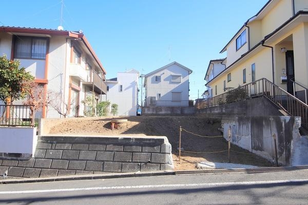 町田市南成瀬2丁目　建築条件なし売地