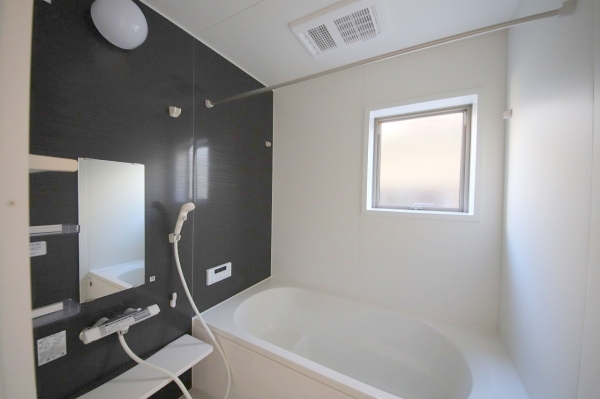 座間市緑ケ丘6丁目2期　新築分譲住宅　2号棟