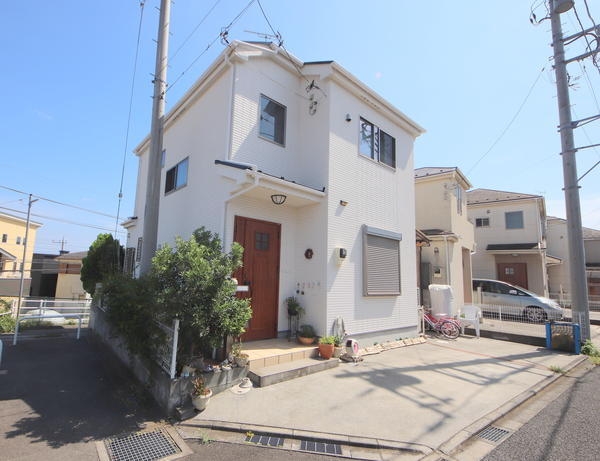 大和市下鶴間　中古戸建　3方角地！