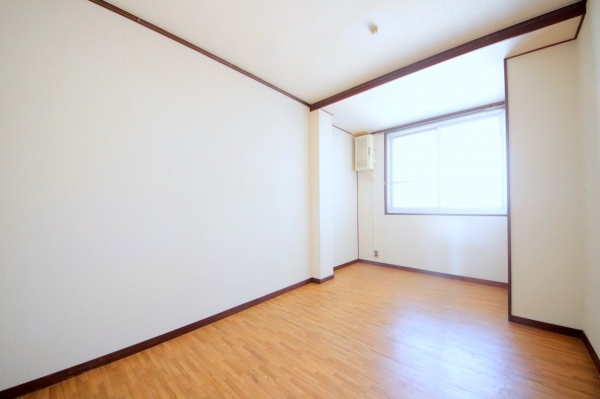 東林間コーポラスＡ棟