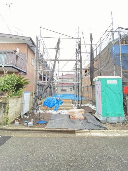 横浜市瀬谷区宮沢2丁目 新築戸建 全3棟 1号棟(前面道路含む現地写真)