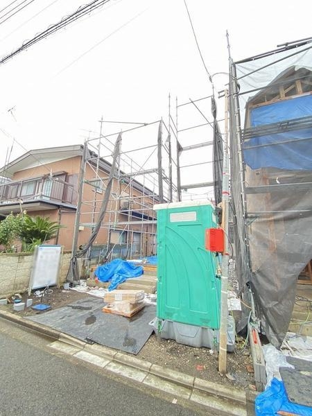 横浜市瀬谷区宮沢2丁目 新築戸建 全3棟 1号棟(前面道路含む現地写真)