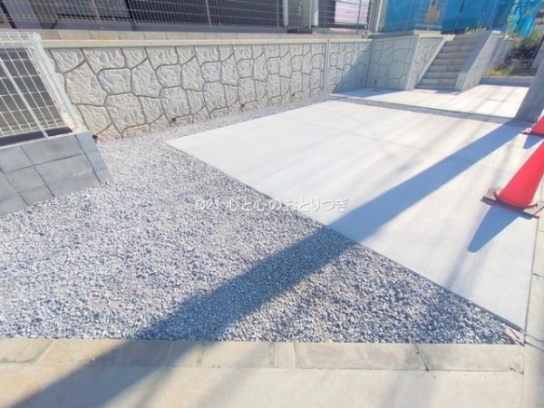 横浜市青葉区荏子田1丁目3期 新築分譲住宅 3号棟(駐車場)