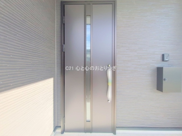 横浜市青葉区荏子田1丁目3期 新築分譲住宅 4号棟(玄関)