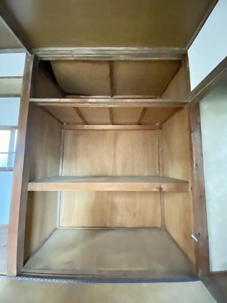 横浜市戸塚区深谷町の中古一戸建て(収納)