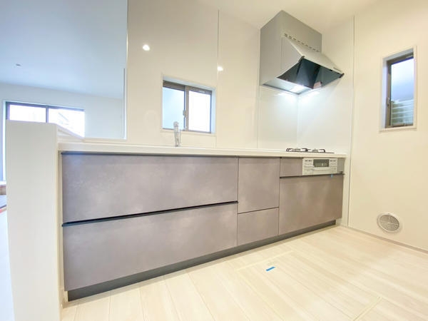 座間市小松原1丁目　新築分譲住宅