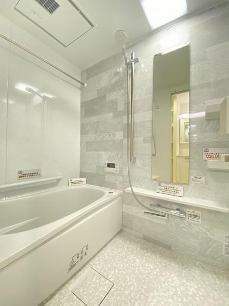 県ドリームハイツ17号棟(バス)