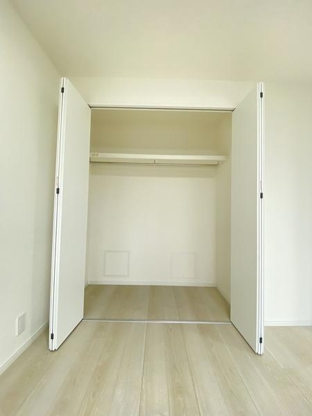 県ドリームハイツ17号棟(収納)