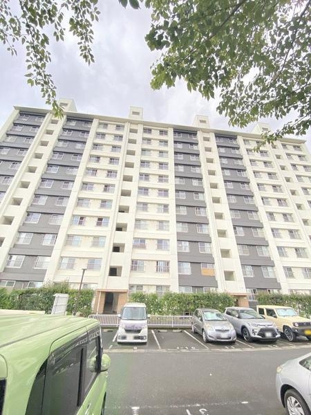 県ドリームハイツ17号棟(駐車場)