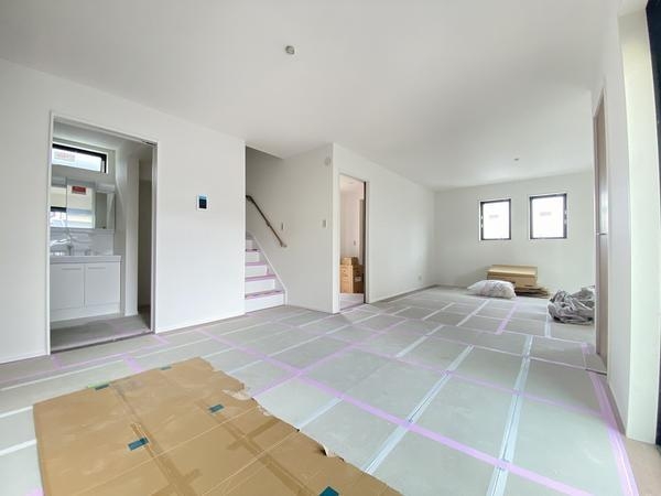 横浜市泉区中田北３丁目　新築戸建　全２棟　１号棟