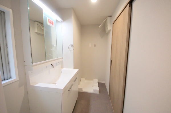 ハイネスアミティ鶴間弐番館